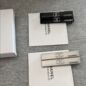 Black and silver Hair Clips